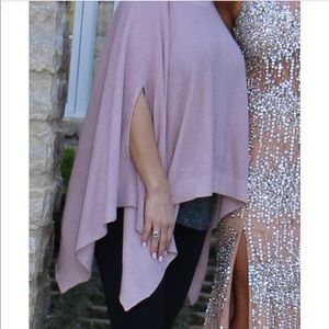 Lululemon pullover poncho shawl blush pink.